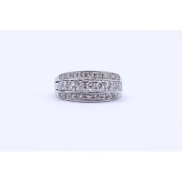 Auktion 352 / Los 1168 <br>3-reihiger Brillant Ring, WG 0.585, 5,2g., RG 58, Brillanten zus.ca. 0,5ct.