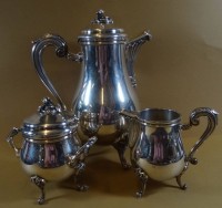 Los 11008 <br>3 tg. Kaffeeset, "Christofle" France, versilbert, H-25 cm, sehr gut erhalten