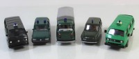 Los 12032 <br>1x Busch, 1x Herpa, 1 x Brekina, 1 x APS und 1 x Roco, 5 Deutsche Bahnpolizei Fahrzeuge, Modellbaufahrzeuge, 1:87, 3x VW Busse, 1x VW 500/1600 und VW Passat