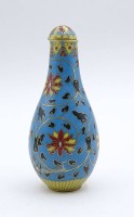 Los 15000 <br>Snuffbottle, emailliert, China, H. 8 cm, leichte Altersspuren