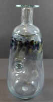 Los  <br>Kunstglas-Flasche, mittig  gelocht, signiert, H-22 cm, Handarbeit