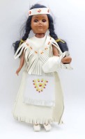 Los  <br>Vintage American Native-Puppe, Frau mit Baby, Kunststoff, Arme und Kopf beweglich, Schlafaugen, H. 28 cm, mit Altersspuren