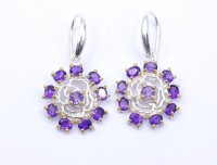 Auktion 335 / Los 1038 <br>Paar Silber Ohrhänger mit oval facc. Amethysten, Sterlingsilber 0.925, L. 3,6cm, zus. 6,4g.