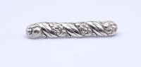 Los  <br>835er Silber Brosche mit Rosenmuster, L. 5,8cm, 5,7g.