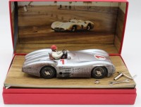 Los 12040 <br>Schuco Studio III, Rennsport Legenden, Mercedes-Benz W196 Stromlinie, in orig, Karton, limitiert