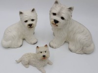 Los  <br>3x div. Hundefiguren, 2x Royal, 1x Kunstmasse, ca. H-18cm