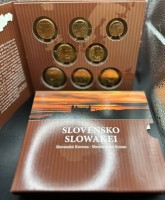 Auktion 344 / Los 6097 <br>Münzsatz Slowakei Euro 2009 und Satz slowakische Kronen, zusammen in Blister