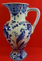 Auktion 344 / Los 9055 <br>Delft Krug "RAAM" Holland, Blaumalerei, H-30 cm