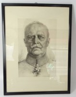 Auktion 346 / Los 7007 <br>Erich HEERMANN (1880-1947), Portrait General Luddendorff, orig. Radierung, verso Widmung von 1939, ger/Glas, RG 30x20 cm