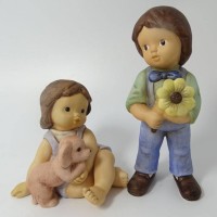 Auktion 347 / Los 9011 <br>2x Limpke Figuren "Nina und Marco", H-9 und 14 cm