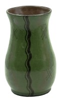 Auktion 347 / Los 9014 <br>Kunstkeramikvase, grün mit schwarzen Wellenlinien, H-15 cm