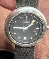 Auktion 356 / Los 2118 <br>Quartz DAU "Festina", Glas zerkratzt, Lederband, Tragespuren