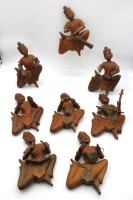 Auktion 347 / Los 15534 <br>8tlg. Orchester, Thailand, Holz, je ca. H-26cm.