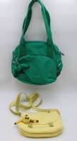 Auktion 348 / Los 13000 <br>2x Damen-Handtaschen, Kipling, grün und gelb, guter Zustand, ca. 30 x 36cm u. 21 x 26cm.