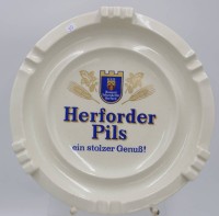 Auktion 348 / Los 8183 <br>gr. Werbeascher, Herforder Pils, H-6cm D-26cm