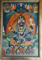 Auktion 348 / Los 4039 <br>Schwarzgrund tibetan. Thangka Shadbuya Mahakala auf Platte, gerahmt, RG 66x47 cm