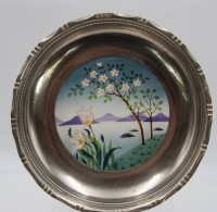 Auktion 348 / Los 9068 <br>Schale mit Metallrand, Keramik mir Landschaftsmotiv, älter, H-6,3cm D-24,2cm
