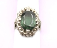 Auktion 349 / Los 1017 <br>800er Silber-Ring mit Turmalin, zus. ca. 8,4gr, RG 61