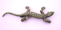 Auktion 349 / Los 1021 <br>835er Silber-Brosche, Salamander, Markasitenbesatz und grüne Steine, 3,6gr., L-5cm