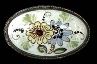 Auktion 356 / Los 1356 <br>ovale Porzellanbrosche mit  Blumenmalerei, "Delfts"  Holland, 4,5x3 cm