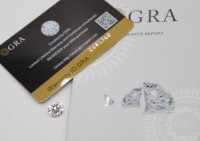 Auktion 352 / Los 1020 <br>4ct Moissanite, D-1cm