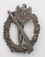 Auktion 350 / Los 7042 <br>Infanterie-Sturmabzeichen, verso Hersteller