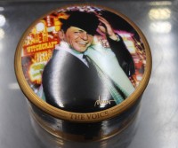 Auktion 351 / Los 16000 <br>Zierdose mit Spieluhr, Witchcraft, Franklin Mint, limitiert, The Voice Frank Sinatra, H-5cm D-8,5cm