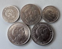 Auktion 351 / Los 6007 <br>3x 5 Kronen, 2x 1 Krone, 70-er Jahre, Dänemark