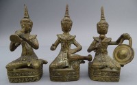 Auktion 351 / Los 15523 <br>3x alte Bronze-Tempelmusiker, wohl Thailand, H- ca, 9 cm