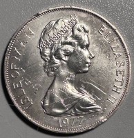 Auktion 351 / Los 6056 <br>One Crown, Isle of Man 1977, Elizabeth II, Silber, 28,7 gr, Rand leicht beschädigt