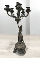 Auktion 352 / Los 15008 <br>hohe Bronze Leuchter, 6-flammig mit figürlichen Stand, H-43 cm, D-ca. 22 cm