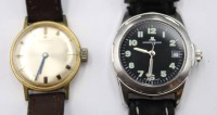 Auktion 353 / Los 2041 <br>2x div. Damen-Armbanduhren, Junghans, Handaufzug u. Jaques Lemans, Quartz, Junghans läuft, ca. D-2,6cm