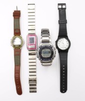 Auktion 353 / Los 2048 <br>4x div. Casio-Armbanduhren, Funktionen nicht geprüft, Tragespuren, ca. D-4,4cm