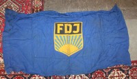 Auktion 353 / Los 7029 <br>Flagge der FDJ, DDR, ca. 125 x 65cm