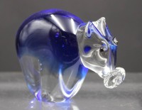 Auktion 353 / Los 10045 <br>Kunstglas-Tierfigur, wohl Nilpferd?, blau/klar, H-8,5cm