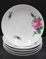 Auktion 353 / Los 8143 <br>5x U.T., Meissen, Schwertermarke, Rote Rose, je 2 Schleifstriche, D-15,2cm