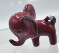 Auktion 354 / Los 9008 <br>kl. Keramik-Elefant von Walter Bosse, H-5 cm, L-7 cm