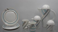 Auktion 355 / Los 8020 <br>Kaffeekern, 2 Tassen u. 4 Kuchenteller, Rosenthal studio-linie, Cupola, Entw. Mario Bellini, Kanne H-22,5cm Tassen H-8cm