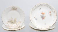 Auktion 355 / Los 8074 <br>2 x je Drei Tellerchen Florale Dekore mit Emaille-Malerei um 1900 .