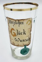 Auktion 355 / Los 10022 <br>vintage Trinkglas "Herzlichen Glückwunsch" , Emaillemalerei, H-23 cm