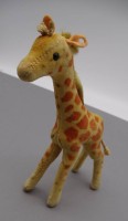 Auktion 355 / Los 12013 <br>Steiff Giraffe, Samt, ohne ID