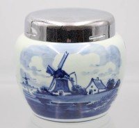 Auktion 355 / Los 9032 <br>Teedose, Delft's, Mühlenmotiv, H-10cm