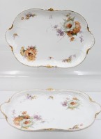 Auktion 356 / Los 8006 <br>2x Platten, frühes Rosenthal Sanssouci, Goldzier und aufwendige Blumenbemalung, um 1900, je ca. 37 x 24cm