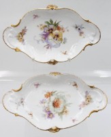 Auktion 356 / Los 8010 <br>Paar kl. Schalen, frühes Rosenthal Sanssouci, Goldzier und aufwendige Blumenbemalung, um 1900, 