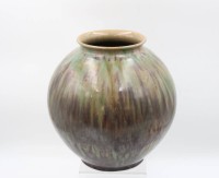 Auktion 356 / Los 9014 <br>hohe bauchige Vase, N.V.Perijn Leiderdorpp o.ä., Laufglasur, ca. H-28,5cm