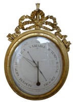 Auktion 356 / Los 16008 <br>gr. Wandbarometer um 1770, vergoldetes Holzgehäuse, ftz. beschriftet, 85x60  cm, kl. Fehlteile bei Zierrahmen