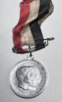 Auktion 356 / Los 7004 <br>Regimentsmedaille 1910, 50 J. Thür. Infantr. Rgt Nr. 3 an alten, beschädigten Band