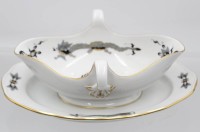 Auktion 356 / Los 8108 <br>Sauciere,  Meissen, Schwertermarke, grauer Drache, 1. Wahl, H-8cm B-21,5cm