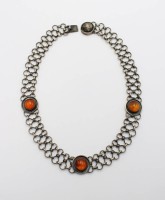 Auktion 357 / Los 1007 <br>Collier-Kette, 835er Silber, mir 3 Bernsteinen, 56,4gr., L-41,5cm