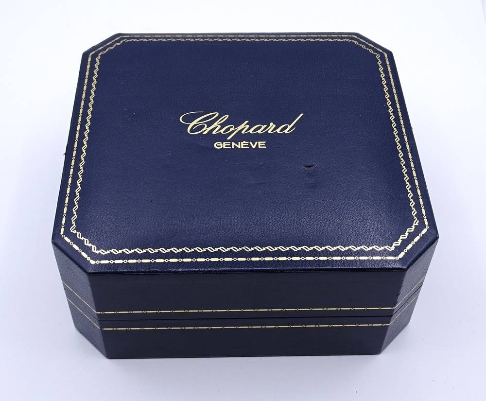 Blaue CHOPARD Uhrenbox 13 5x12 5x6 0cm Innen mit Altersspuren